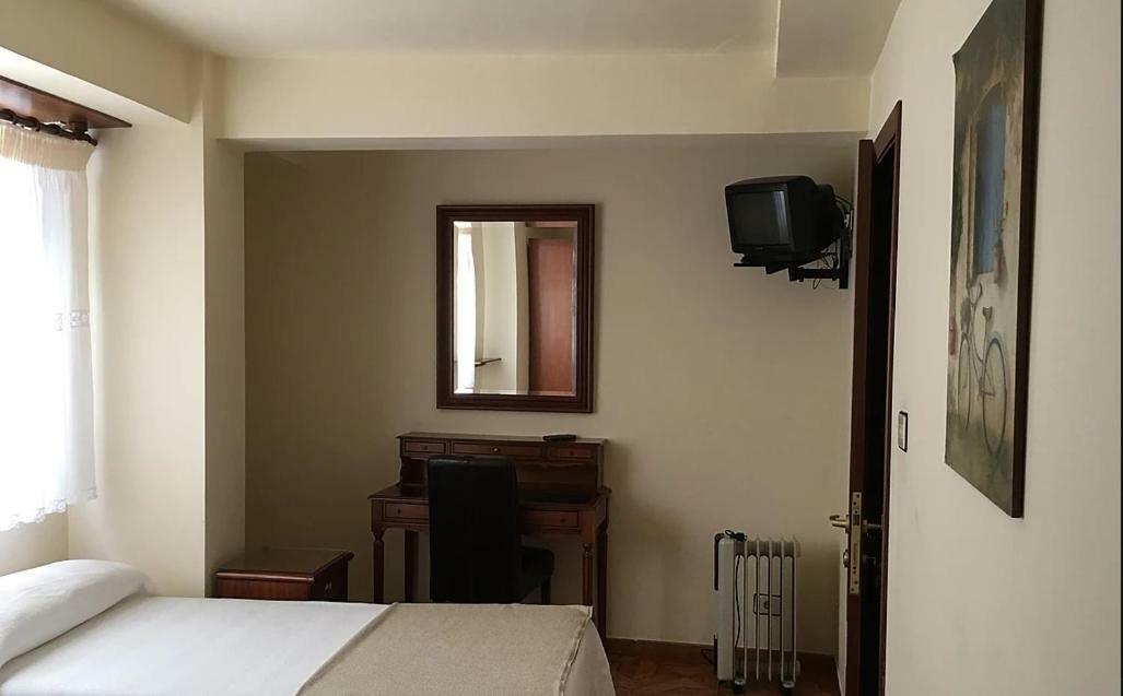 Hostal-Pension Panchito Malpica de Bergantiños Zewnętrze zdjęcie